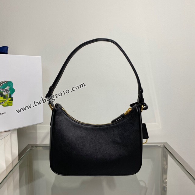 Prada專櫃2022新款hobo女士全皮腋下包 1BC204 普拉達十字紋牛皮單肩斜挎女包 csp1477